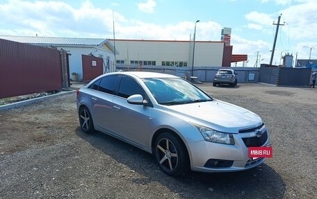 Chevrolet Cruze II, 2010 год, 750 000 рублей, 5 фотография