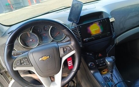 Chevrolet Cruze II, 2010 год, 750 000 рублей, 7 фотография