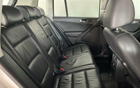 Volkswagen Tiguan I, 2011 год, 1 055 000 рублей, 10 фотография