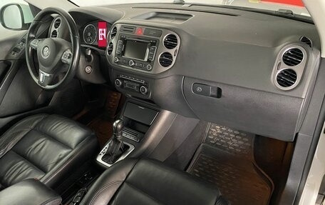 Volkswagen Tiguan I, 2011 год, 1 055 000 рублей, 9 фотография