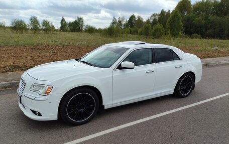 Chrysler 300C II, 2012 год, 1 900 000 рублей, 1 фотография