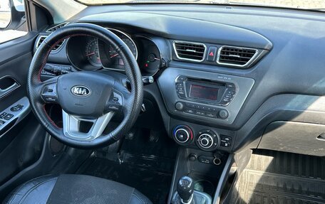 KIA Rio III рестайлинг, 2013 год, 620 000 рублей, 12 фотография