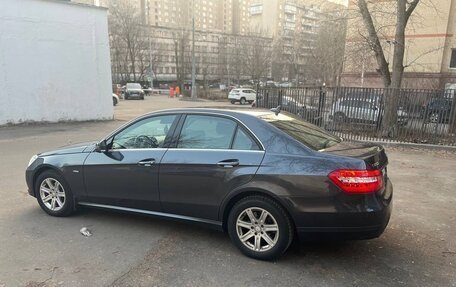 Mercedes-Benz E-Класс, 2012 год, 1 400 000 рублей, 4 фотография