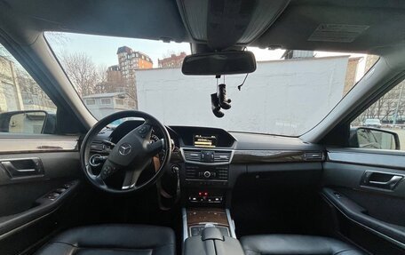 Mercedes-Benz E-Класс, 2012 год, 1 400 000 рублей, 9 фотография