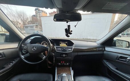 Mercedes-Benz E-Класс, 2012 год, 1 400 000 рублей, 10 фотография