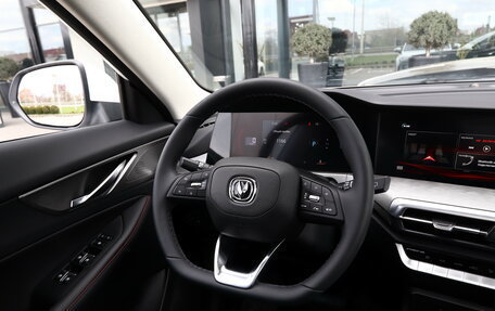 Changan CS35 Plus, 2024 год, 2 140 000 рублей, 12 фотография