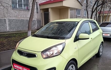 KIA Picanto II, 2012 год, 900 000 рублей, 10 фотография