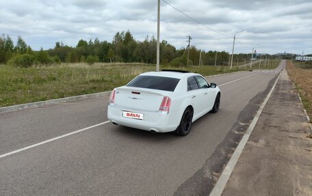 Chrysler 300C II, 2012 год, 1 900 000 рублей, 15 фотография
