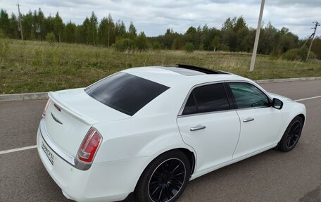 Chrysler 300C II, 2012 год, 1 900 000 рублей, 9 фотография