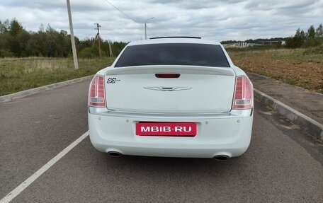 Chrysler 300C II, 2012 год, 1 900 000 рублей, 7 фотография