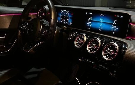 Mercedes-Benz CLA, 2019 год, 2 850 000 рублей, 20 фотография