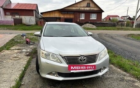 Toyota Camry, 2012 год, 1 900 000 рублей, 2 фотография