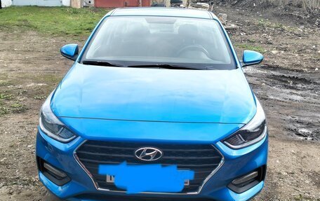 Hyundai Solaris II рестайлинг, 2019 год, 1 550 000 рублей, 2 фотография