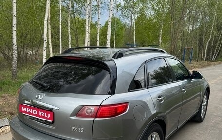 Infiniti FX I, 2005 год, 850 000 рублей, 3 фотография