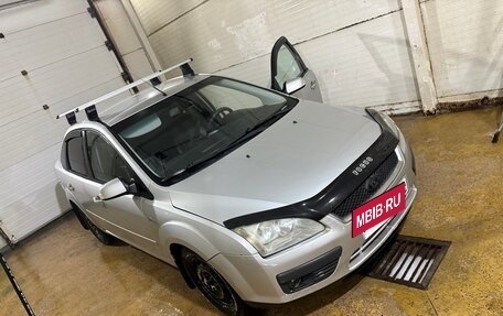 Ford Focus II рестайлинг, 2006 год, 390 000 рублей, 2 фотография