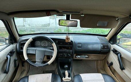 Volkswagen Passat B3, 1988 год, 130 000 рублей, 5 фотография
