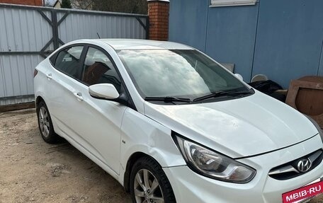 Hyundai Solaris II рестайлинг, 2012 год, 830 000 рублей, 11 фотография
