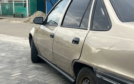 Daewoo Nexia I рестайлинг, 2006 год, 100 000 рублей, 3 фотография