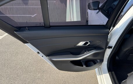 BMW 3 серия, 2019 год, 4 000 000 рублей, 20 фотография