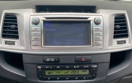 Toyota Hilux VII, 2012 год, 2 000 000 рублей, 13 фотография