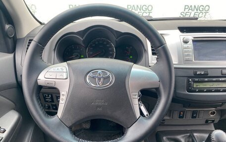 Toyota Hilux VII, 2012 год, 2 000 000 рублей, 17 фотография