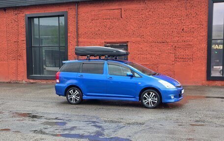 Toyota Wish II, 2005 год, 750 000 рублей, 2 фотография