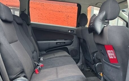 Toyota Wish II, 2005 год, 750 000 рублей, 21 фотография