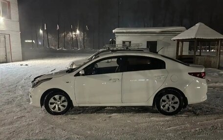 KIA Rio IV, 2019 год, 860 000 рублей, 4 фотография