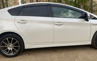 Toyota Prius, 2013 год, 1 350 000 рублей, 1 фотография