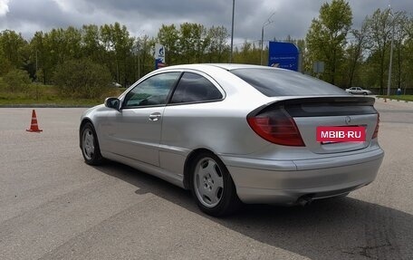 Mercedes-Benz C-Класс, 2001 год, 499 000 рублей, 3 фотография