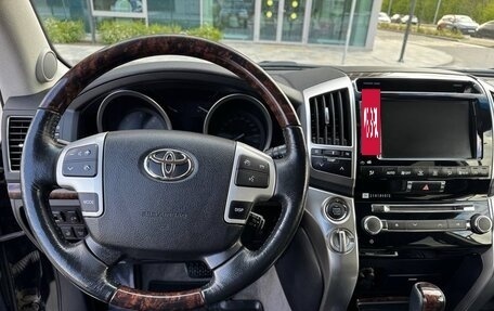 Toyota Land Cruiser 200, 2014 год, 4 600 000 рублей, 7 фотография