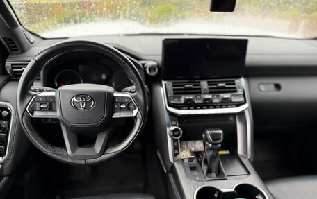 Toyota Land Cruiser, 2022 год, 11 900 000 рублей, 26 фотография
