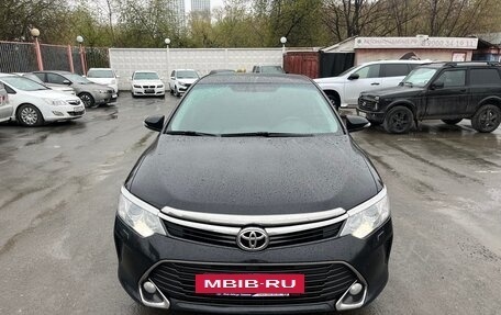 Toyota Camry, 2017 год, 1 700 000 рублей, 8 фотография