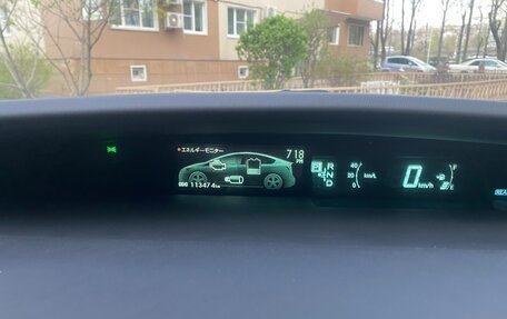 Toyota Prius, 2013 год, 1 350 000 рублей, 13 фотография