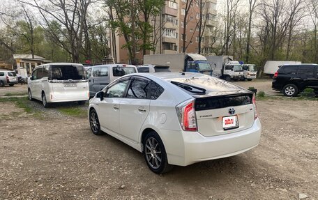 Toyota Prius, 2013 год, 1 350 000 рублей, 8 фотография