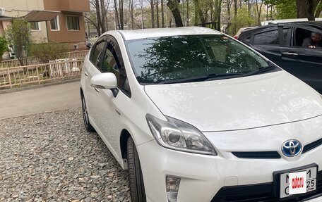 Toyota Prius, 2013 год, 1 350 000 рублей, 16 фотография