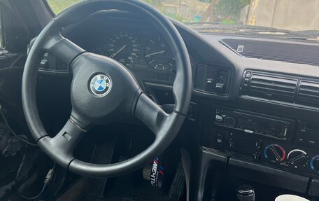 BMW 5 серия, 1988 год, 390 000 рублей, 7 фотография