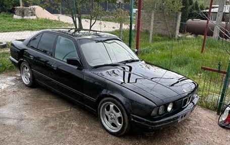BMW 5 серия, 1988 год, 390 000 рублей, 8 фотография