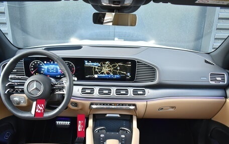 Mercedes-Benz GLS, 2024 год, 21 500 000 рублей, 16 фотография