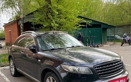 Infiniti FX I, 2007 год, 850 000 рублей, 3 фотография