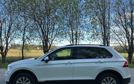 Volkswagen Tiguan II, 2018 год, 2 180 000 рублей, 2 фотография