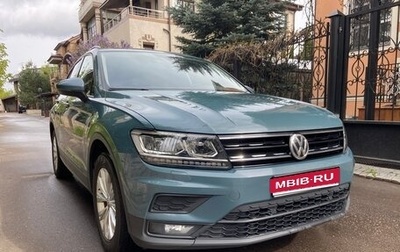 Volkswagen Tiguan II, 2020 год, 2 490 000 рублей, 1 фотография