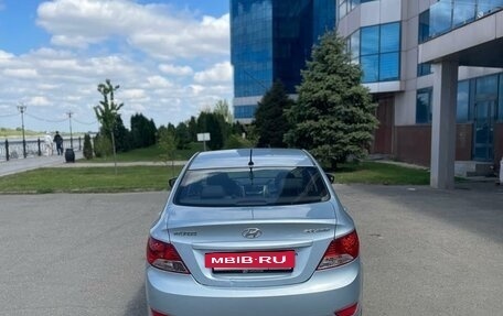 Hyundai Solaris II рестайлинг, 2011 год, 830 000 рублей, 11 фотография