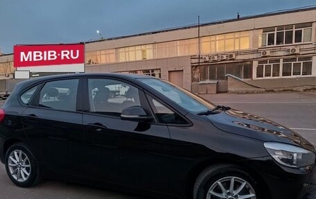BMW 2 серия Active Tourer F45, 2017 год, 1 150 000 рублей, 3 фотография