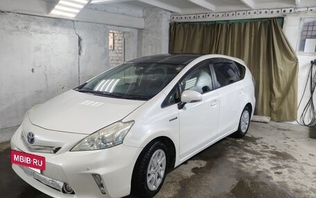 Toyota Prius Alpha I (ZVW40/41), 2012 год, 1 400 000 рублей, 2 фотография