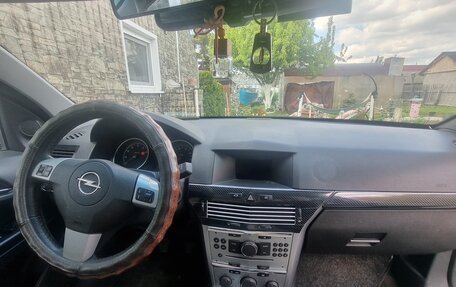 Opel Astra J, 2012 год, 800 000 рублей, 2 фотография