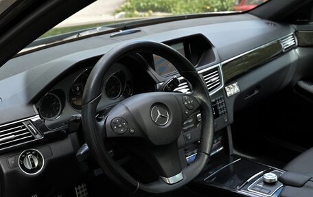 Mercedes-Benz E-Класс, 2011 год, 1 555 000 рублей, 13 фотография