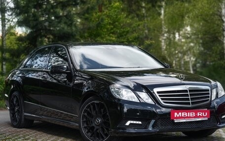 Mercedes-Benz E-Класс, 2011 год, 1 555 000 рублей, 6 фотография
