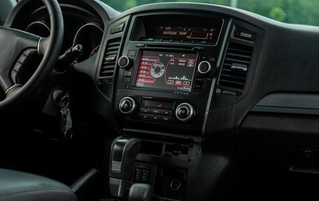Mitsubishi Pajero IV, 2011 год, 1 655 000 рублей, 15 фотография