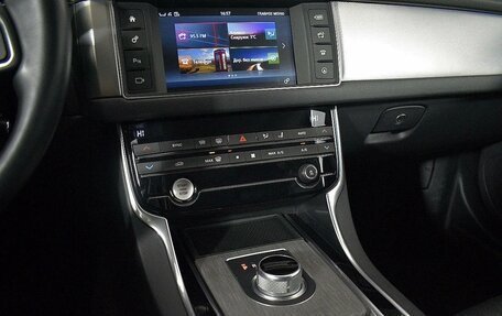 Jaguar XF II, 2016 год, 2 600 000 рублей, 6 фотография